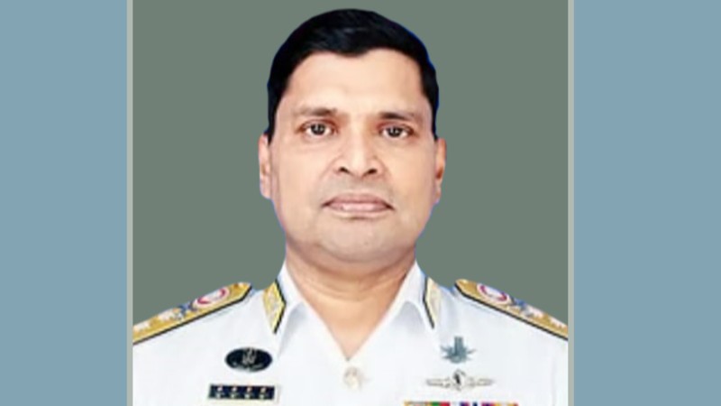 নৌবাহিনীর নতুন প্রধান রিয়ার অ্যাডমিরাল খোন্দকার মিসবাহ উল আজীম